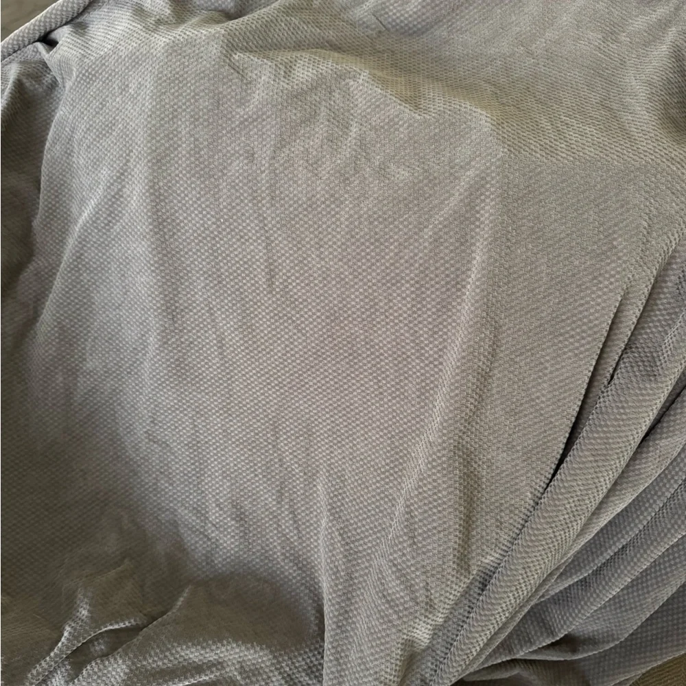 Fitted couch slipcover